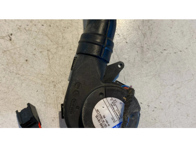 Другая деталь салона