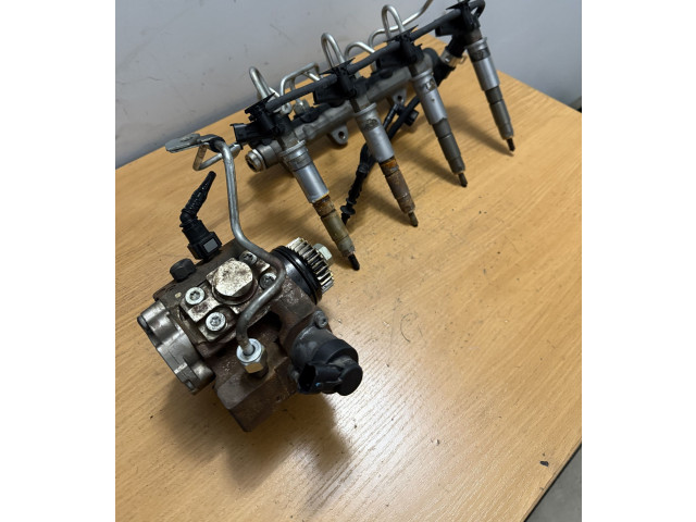 Рулевая рейка Комплект жиклеров (форсунок) 0445115007, H82409398 Renault Trafic II (X83) 2001 - 2014 года