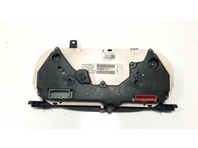 Панель приборов P8200261104, 21672306   Renault Clio II       