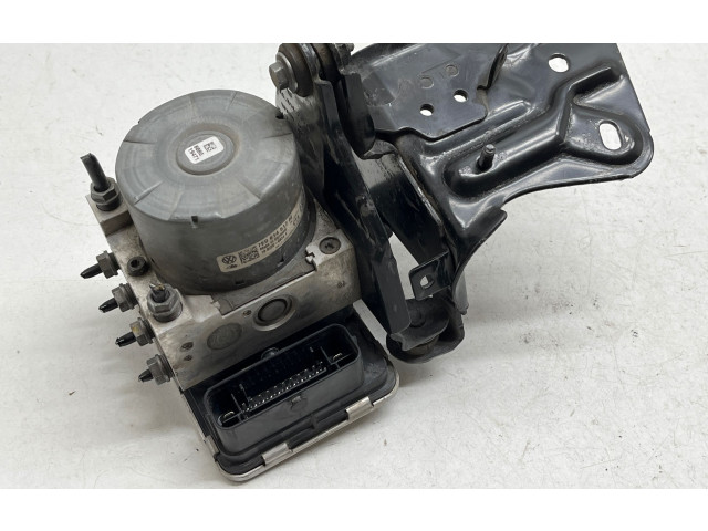 Блок АБС 7E0614517M, 10022008244 Volkswagen Caddy 2015 - 2020 года