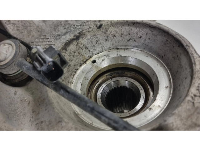 Задний поворотный кулак (ступица, цапфа)