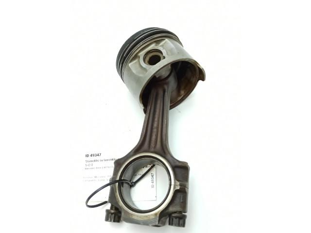 Píst 11004 Mercedes-Benz S W116 pro benzínový motor 2.8