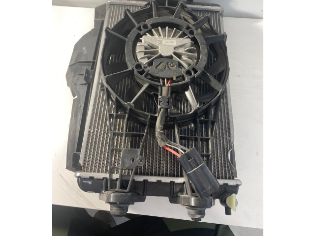Электрический вентилятор радиаторов 84910713 Chevrolet Corvette C8 2021