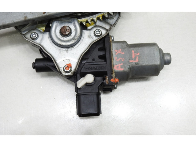 Ручка стеклоочистителей Mitsubishi Carisma