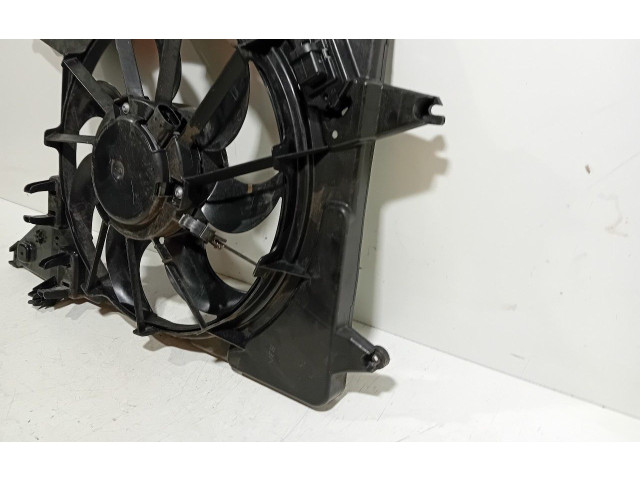 Вентилятор радиатора     8200765566B    Dacia Sandero 