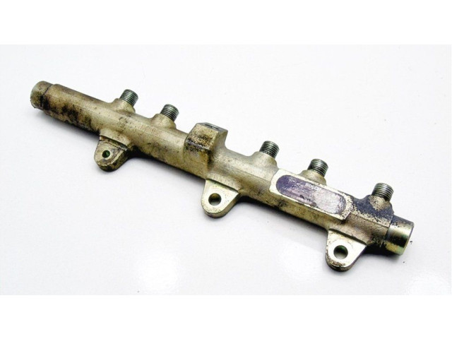 Магистральная трубка топлива