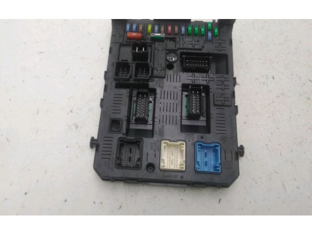 Блок предохранителей 9807028580 Citroen C5