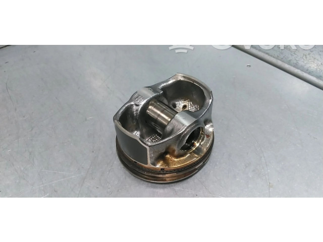 Поршень DAZA 07K107065AB  Audi A3 S3 8V  