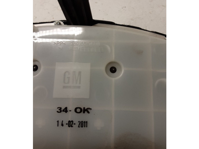 Панель приборов 13346184   Opel Meriva B       