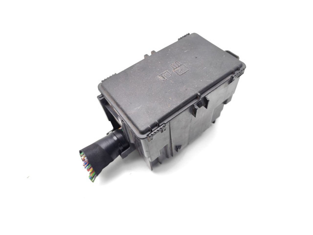 Блок предохранителей KU5T-14A003-GA Ford Transit Custom