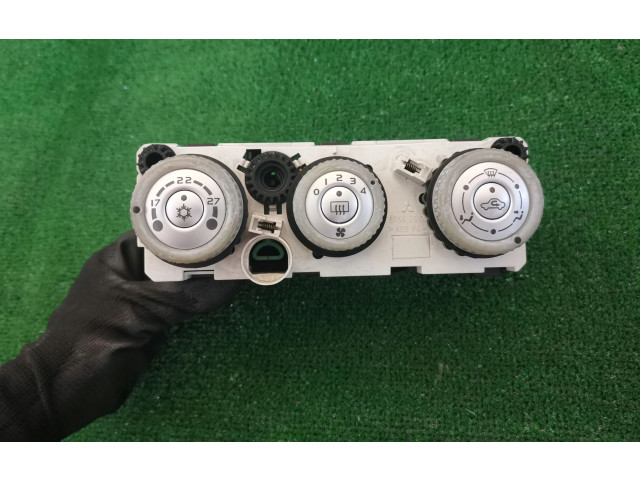Блок управления климат-контролем 69667016 Mitsubishi Colt