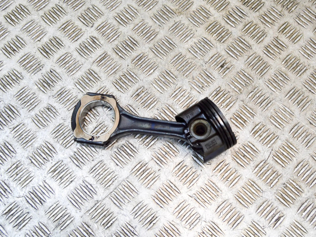 Píst A6540302900, A6540307000 Mercedes-Benz E W238 pro naftový motor 2.0 OM 654.920