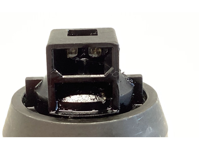 Vstřikovač 038130073BP Volkswagen Polo IV 9N3