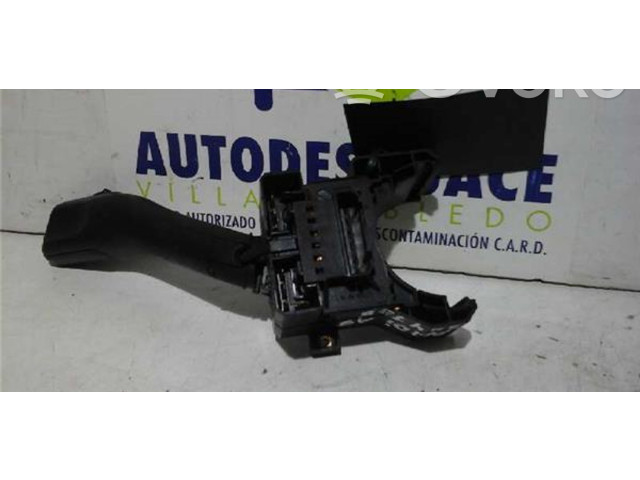 Переключатель дворников Audi A3 S3 8L