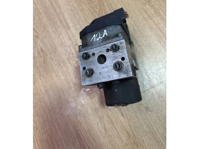 Блок АБС 0273004211, 0265220432 Volkswagen Transporter - Caravelle T4 1991 - 2003 года