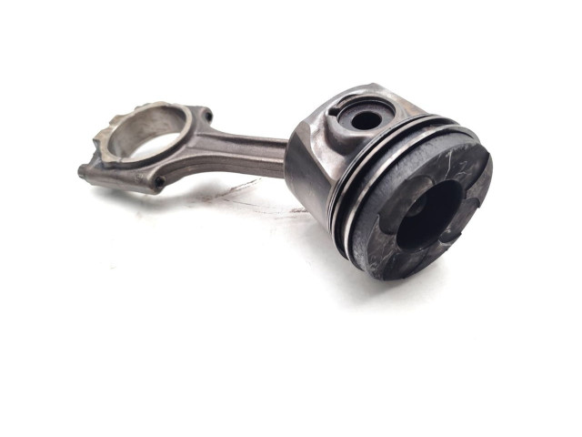 Поршень с шатуном D5244T4 D5244T4 Volvo XC90