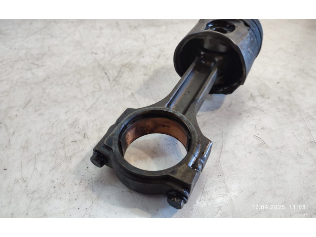 Píst    Renault Espace III     