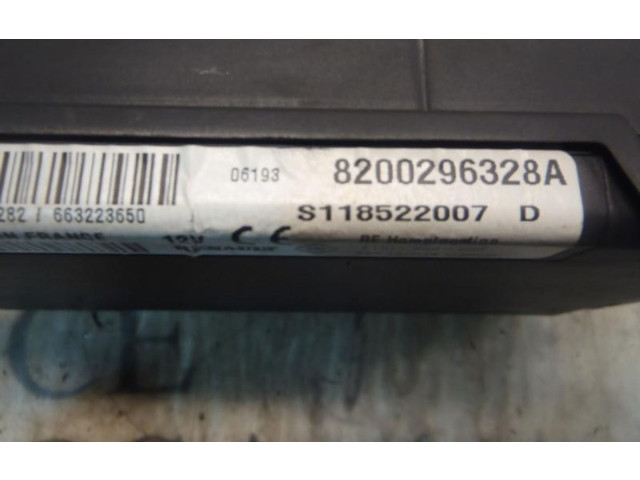 Блок управления 8200296328A Dacia Logan Pick-Up