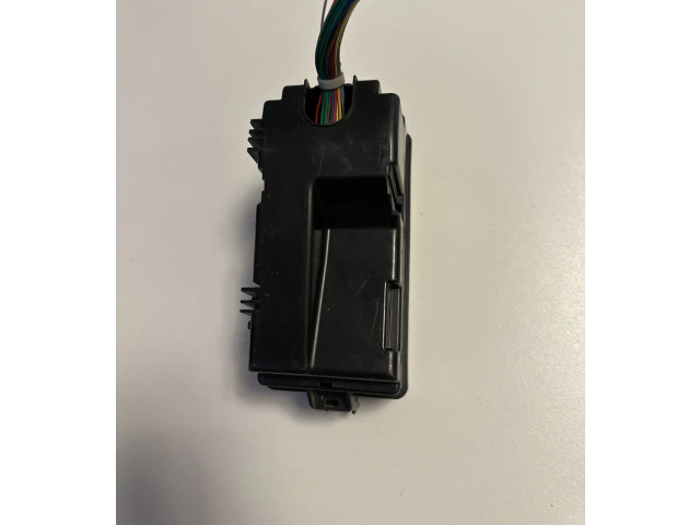 Блок предохранителей    Subaru XV II