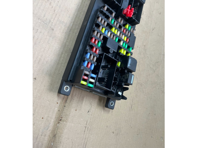 Блок предохранителей DW9314F041 Jaguar XJ X351