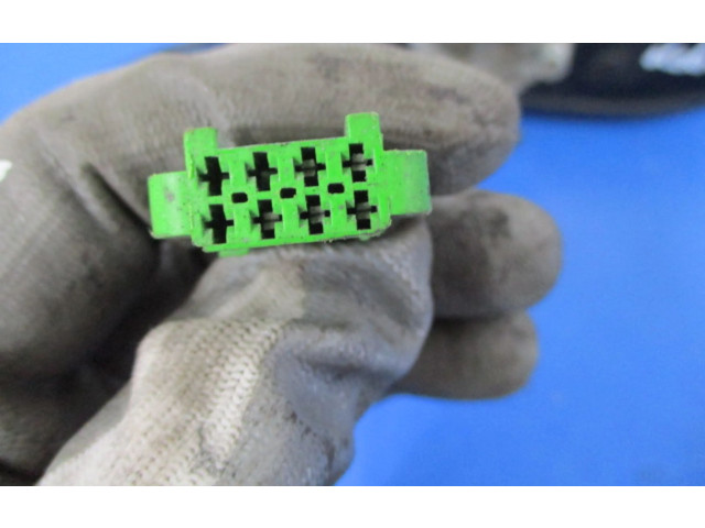 Зеркало электрическое Volkswagen New Beetle 1998 - 2011 года