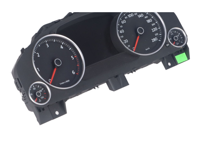 Přístrojová deska Volkswagen Touareg II 2012 7P6920881N