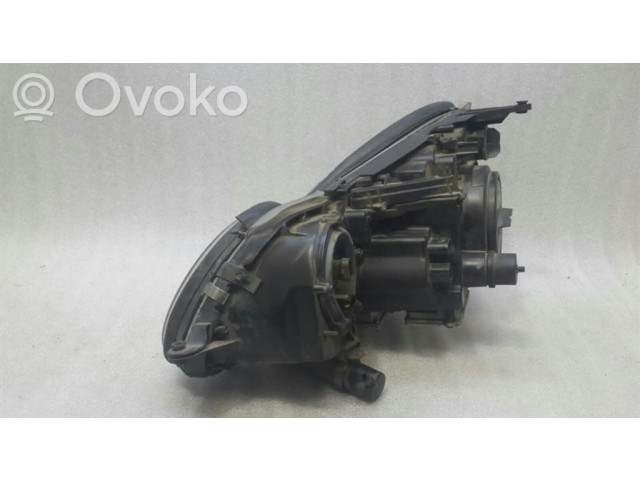 Передняя фара  