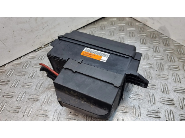 Блок предохранителей 9240945, 9240946 Mini Cooper Countryman R60