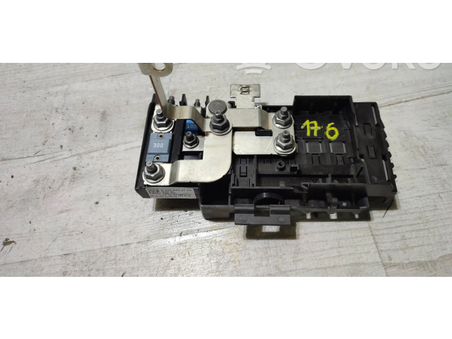 Блок предохранителей 6245530 Mercedes-Benz A W176