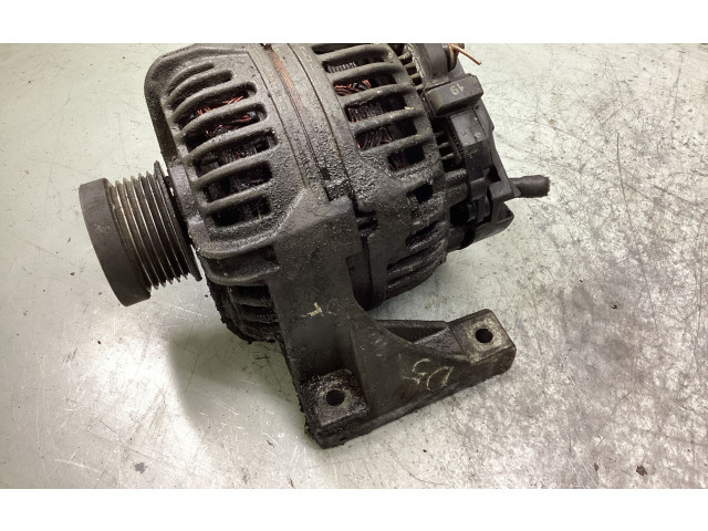 Генератор 8676496, 0124525029   Volvo V70      