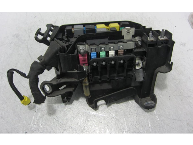 Блок предохранителей A2469980601   Mercedes-Benz A W176