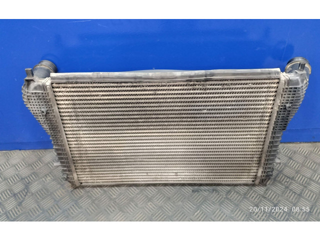 Интеркулер  1K0145803AF   Audi A3 S3 8P 