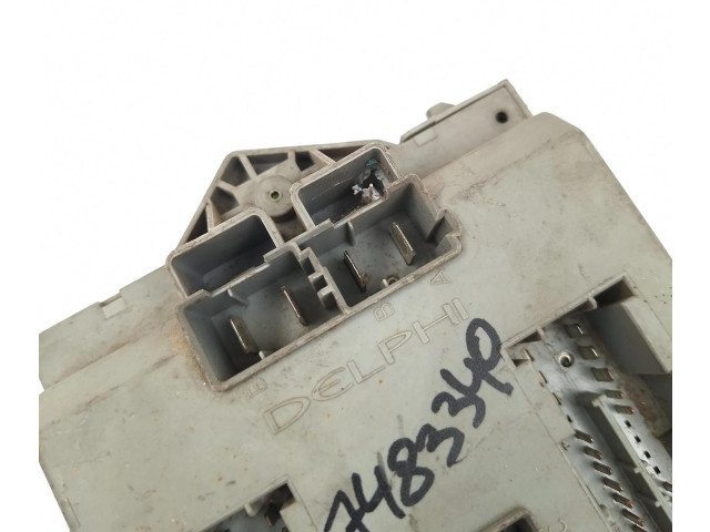 Блок предохранителей 46766027, 46520429 Fiat Albea