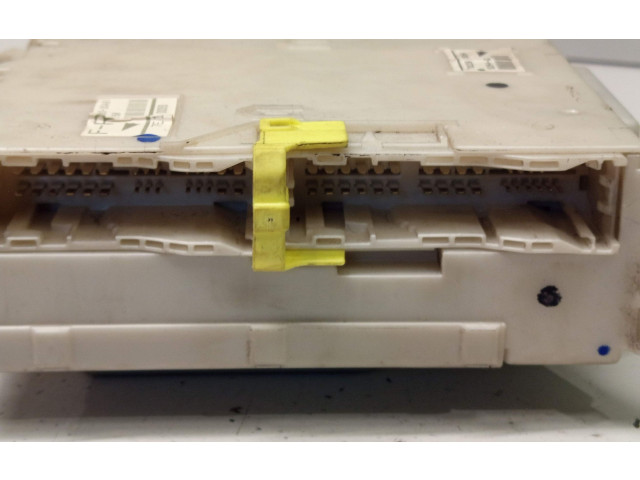 Блок предохранителей 8273030A61, 702280094 Lexus GS 300 350 430 450H