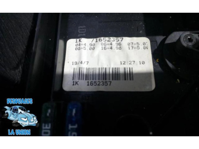 Блок предохранителей 1K1652357, 1K1652357 Volkswagen Jetta V