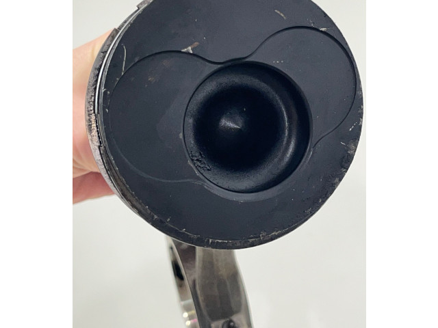 Píst 038G   Volkswagen Caddy    BLS 