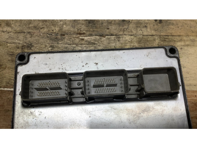 Řídící jednotka 3M5112A650GD   Ford Focus C-MAX 2004