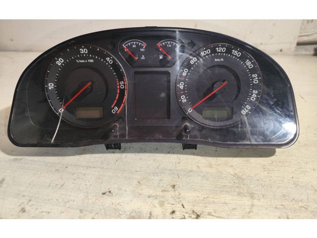 Панель приборов 3U0920810A, 110080116 Skoda Superb B5 (3U)