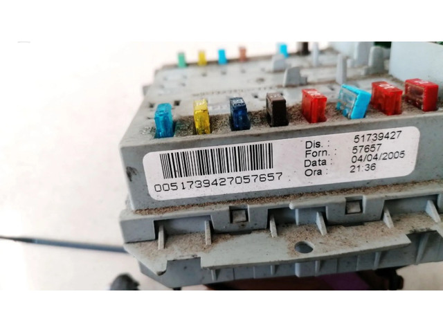 Блок предохранителей 51739427, 57657 Fiat Idea