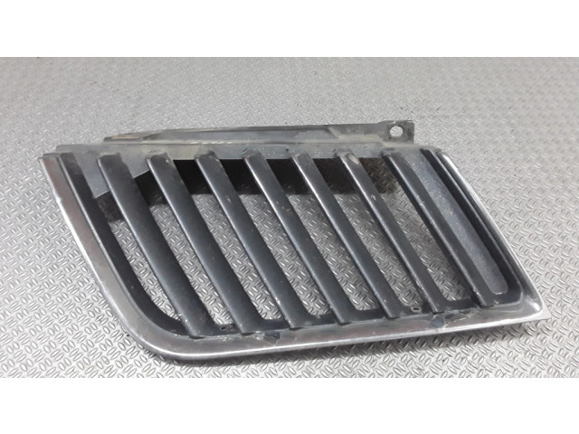 Верхняя решётка Mitsubishi L200 2006-2014 года MN142327