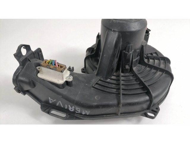 Вентилятор печки 13199307 Opel Zafira A