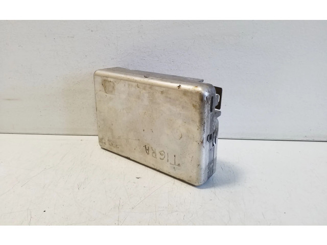 Блок управления АБС 90386502   Opel Tigra A