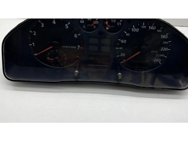 Přístrojová deska Audi A4 S4 B5 8D 1999 8D0919033C