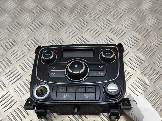 Блок управления климат-контролем AW9318D687DF Jaguar XJ X351