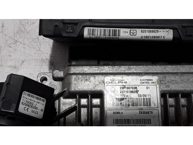 Комплект блоков управления Dacia Duster