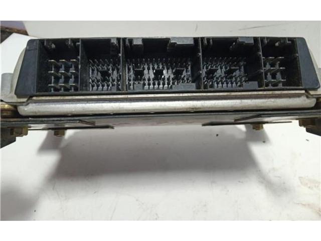 Řídící jednotka 281010284 Nissan Terrano 1992