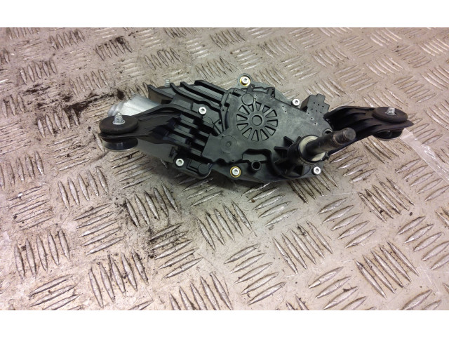 Моторчик заднего дворника 98700J7000    KIA Pro Cee'd III