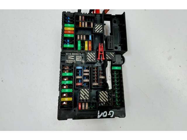 Блок предохранителей  6828075   BMW X3 G01    