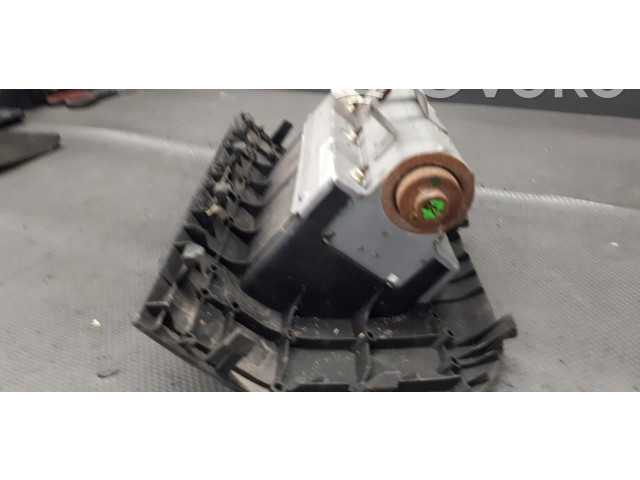 Подушка безопасности пассажира Mitsubishi Pajero