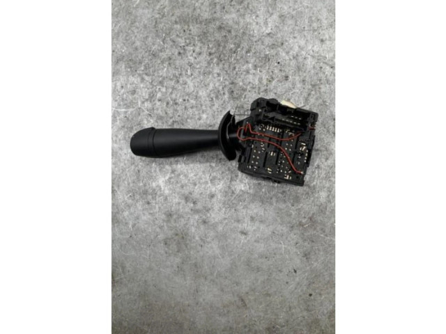 Ручка стеклоочистителей 8201168008 Dacia Sandero